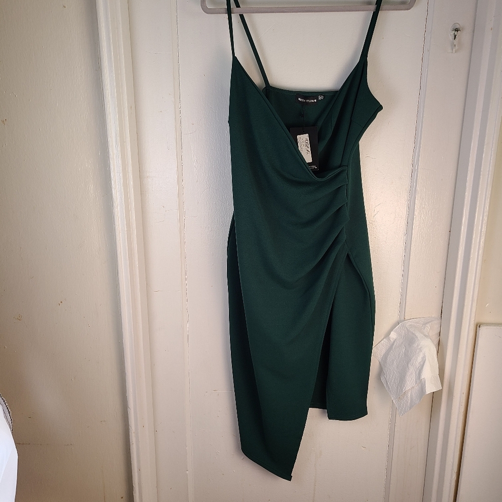 Pretty Little Thing Women's Dress Size 12 Emerald Green Wrap Front Midi NWT